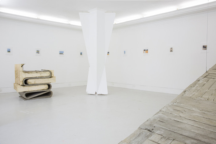 Adrien Tirtiaux, exhibition view, ┬½A linha clara┬╗,  2016. Photo Samuel Esteves_1